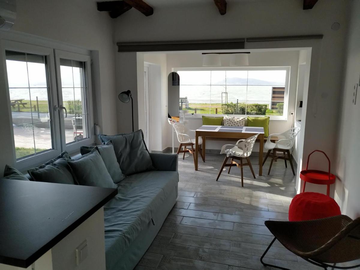 Exclusive Beachfront Villa Fonyód Exterior foto